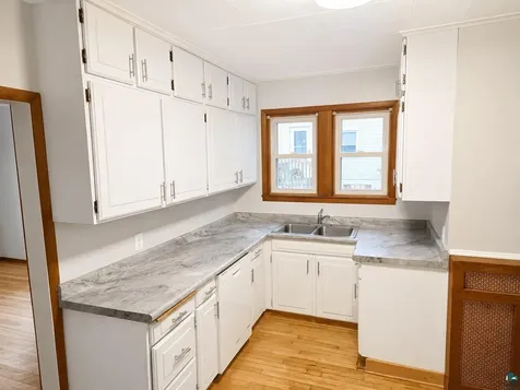 915 W 3rd Street Duluth MN 55806