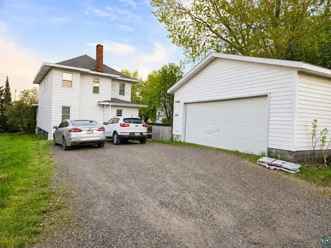 915 W 3rd Street Duluth MN 55806