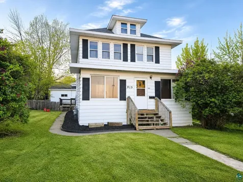 915 W 3rd Street Duluth MN 55806