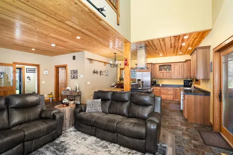 75 E Stark Road Esko MN 55733