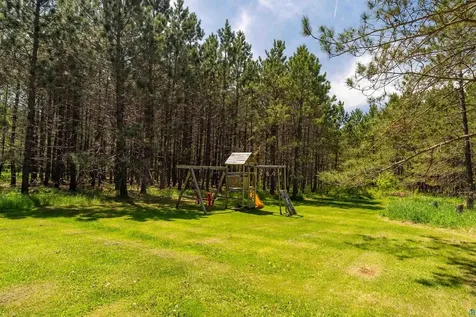 75 E Stark Road Esko MN 55733