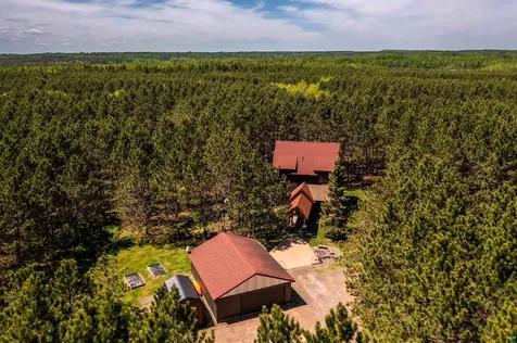 75 E Stark Road Esko MN 55733