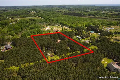 75 E Stark Road Esko MN 55733