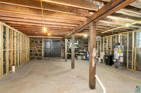 24 W 5th Street Duluth MN 55806