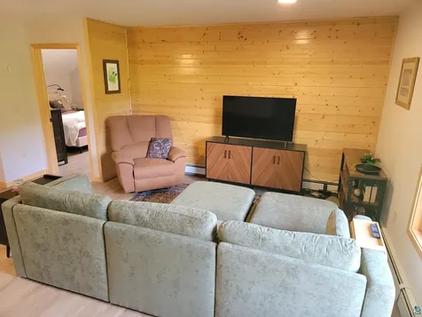 1038 W 3rd Avenue Grand Marais MN 55604