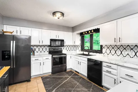 2401 W 23rd Street Duluth MN 55811