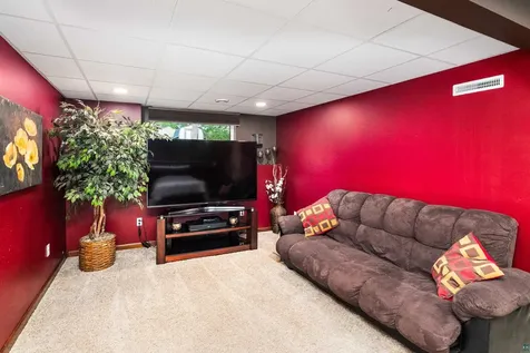 2401 W 23rd Street Duluth MN 55811