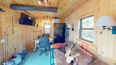 4635 Highway 61 E Hovland MN 55604