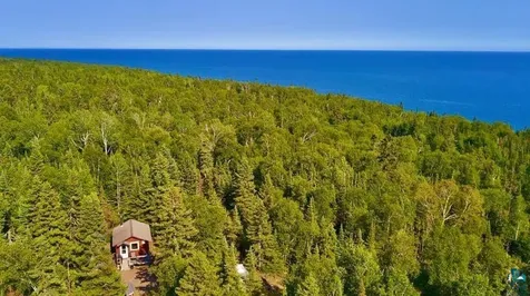 4635 Highway 61 E Hovland MN 55604