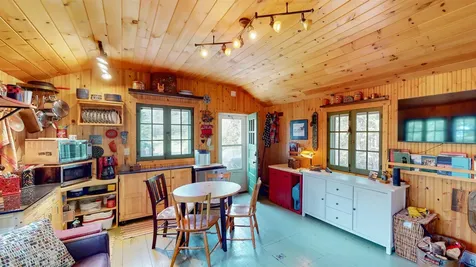 4635 Highway 61 E Hovland MN 55604