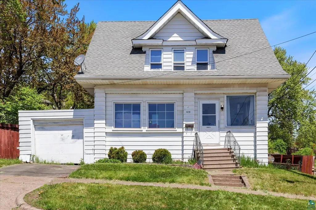 5911 Elinor Street Duluth MN 55807