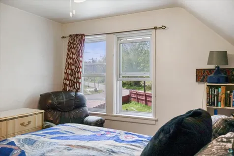 5911 Elinor Street Duluth MN 55807