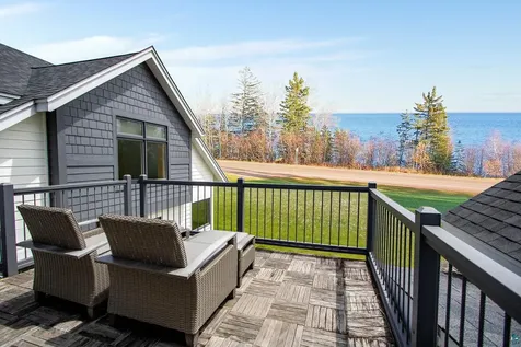 5163 Greenwood Road Duluth MN 55804