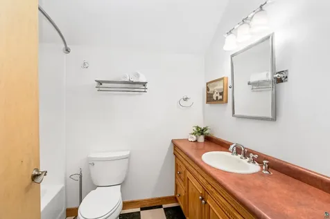 5163 Greenwood Road Duluth MN 55804
