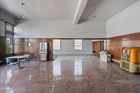 1222 Tower Avenue Superior WI 54880