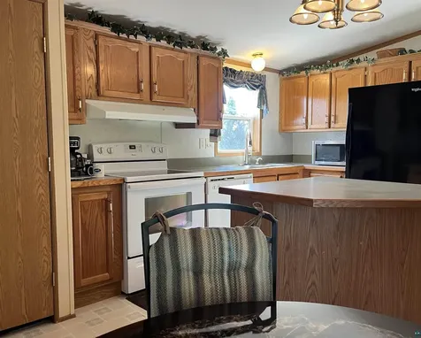 16 Kalmia Drive Duluth MN 55810