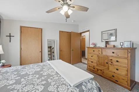 16 Magnolia Drive Duluth MN 55810