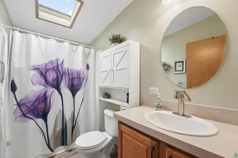 16 Magnolia Drive Duluth MN 55810