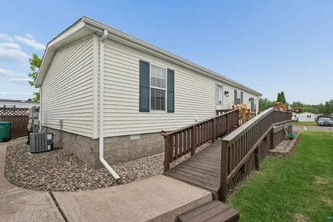 16 Magnolia Drive Duluth MN 55810