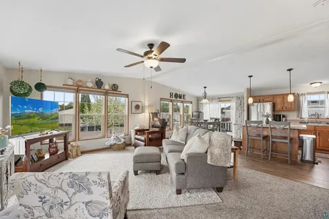 16 Magnolia Drive Duluth MN 55810