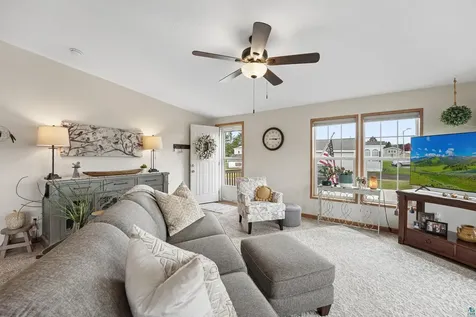 16 Magnolia Drive Duluth MN 55810