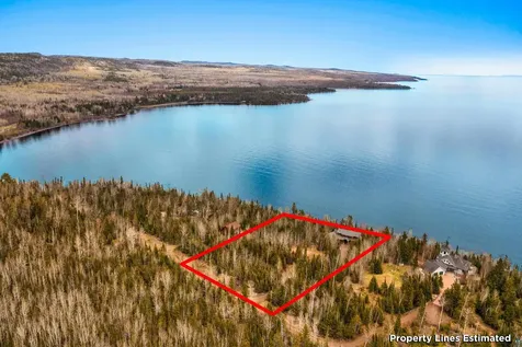 20 Big Bay Point Hovland MN 55606