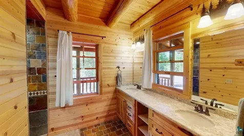 48 Wolf Point Trail Grand Marais MN 55604