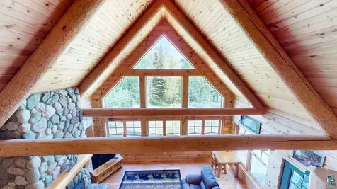 48 Wolf Point Trail Grand Marais MN 55604