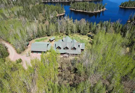48 Wolf Point Trail Grand Marais MN 55604