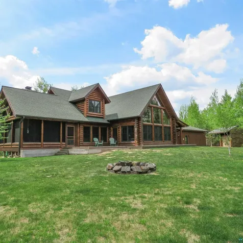 48 Wolf Point Trail Grand Marais MN 55604
