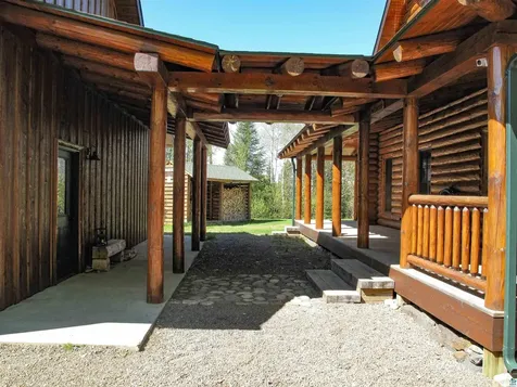 48 Wolf Point Trail Grand Marais MN 55604