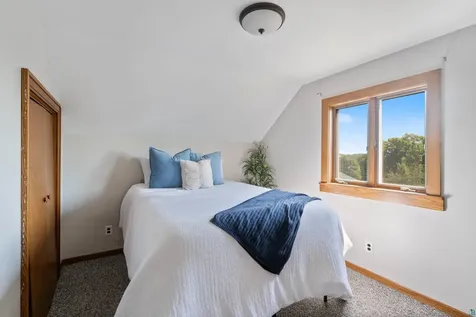 1428 Fern Avenue Duluth MN 55805