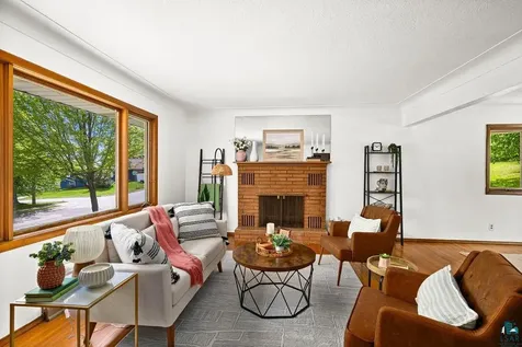 2627 W 15th Street Duluth MN 55806