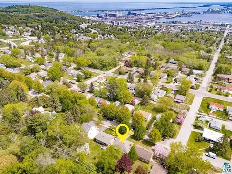 2627 W 15th Street Duluth MN 55806