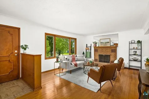2627 W 15th Street Duluth MN 55806