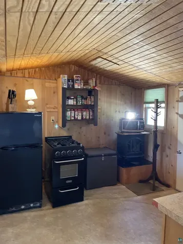 1152 Fernberg Road Ely MN 55731-0000