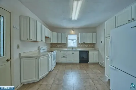 411 NW 9th Street Chisholm MN 55719