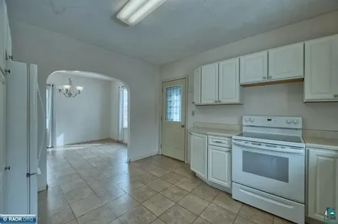 411 NW 9th Street Chisholm MN 55719