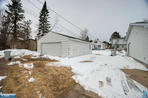 411 NW 9th Street Chisholm MN 55719