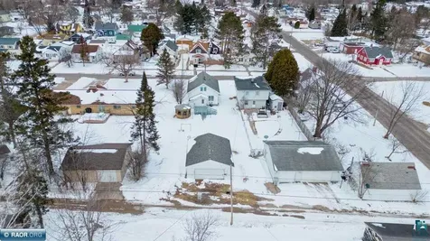 411 NW 9th Street Chisholm MN 55719