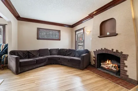 627 N 20th Avenue E Duluth MN 55812