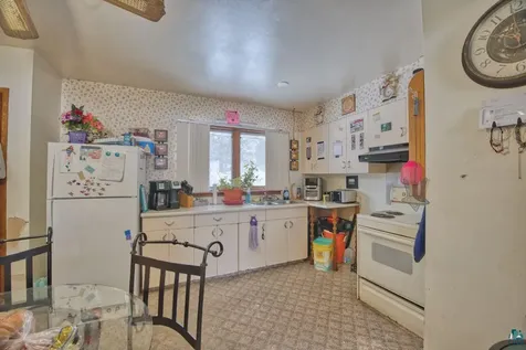 417 Arlington Road Hoyt Lakes MN 55750-0000