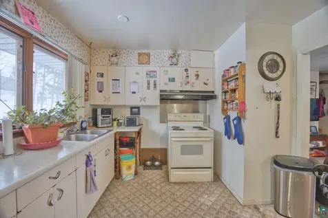 417 Arlington Road Hoyt Lakes MN 55750-0000