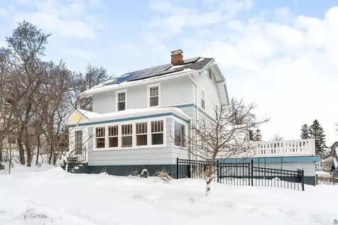 16 S 25th Avenue E Duluth MN 55812