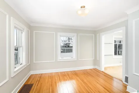 16 S 25th Avenue E Duluth MN 55812