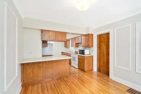 16 S 25th Avenue E Duluth MN 55812