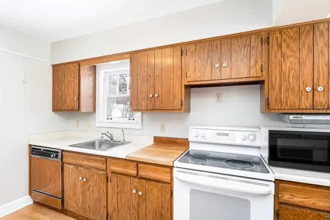 16 S 25th Avenue E Duluth MN 55812