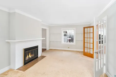 16 S 25th Avenue E Duluth MN 55812