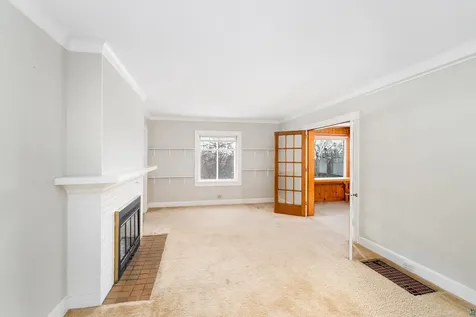 16 S 25th Avenue E Duluth MN 55812