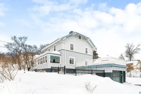16 S 25th Avenue E Duluth MN 55812